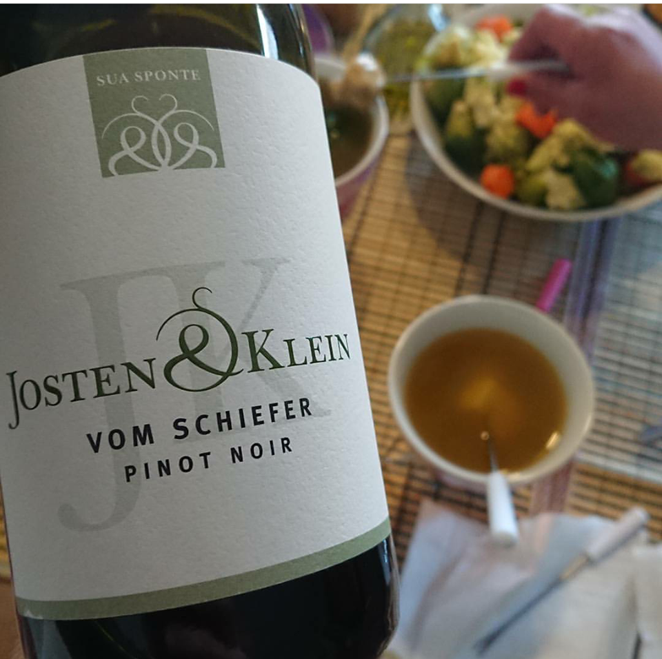 Josten & Klein Vom Schiefer Pinot Noir