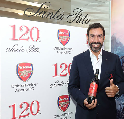 120 Lanza al mercado el vino oficial del Arsenal FC