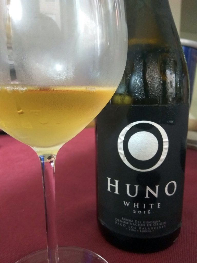 Huno White 2016 Huno White 2016