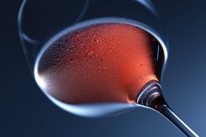 Tintos que se beben fríos: variedades y temperatura ideal