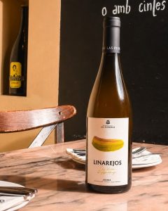 Linarejos, un blanco singular que une la Sierra de Gredos y Sanlúcar